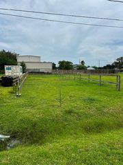 1045 15th Street, San Leon, TX 77539