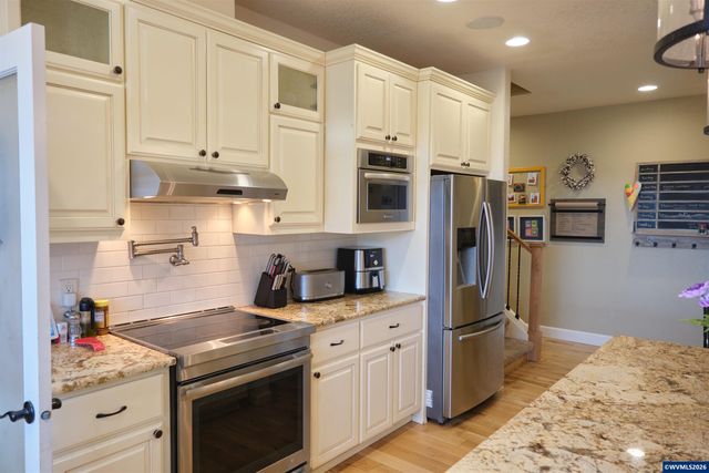 9754 Willamette St, Aumsville, OR 97325