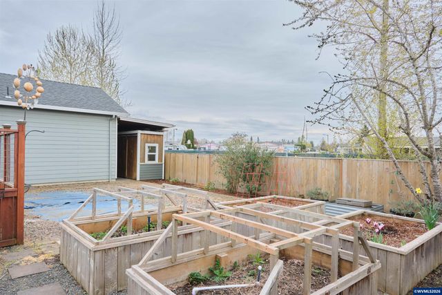 9754 Willamette St, Aumsville, OR 97325