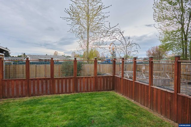 9754 Willamette St, Aumsville, OR 97325