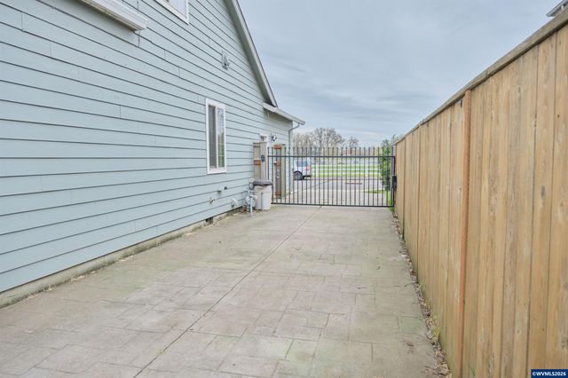 9754 Willamette St, Aumsville, OR 97325