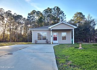 2219 Hudson Street, Waveland, MS 39576