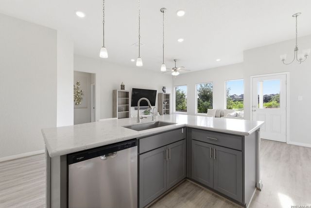1634 Cheshire Park, Bulverde, TX 78163