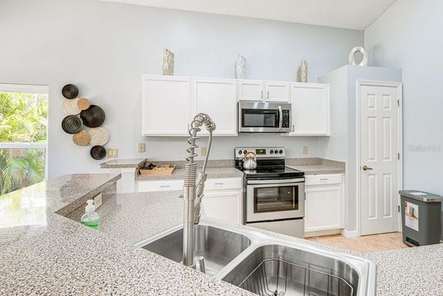 418 RIGGS CIRCLE, Davenport, FL 33897