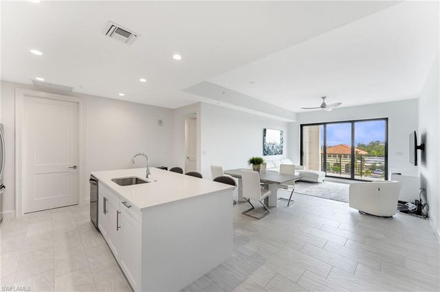 1111 Central 417S, Naples, FL 34102