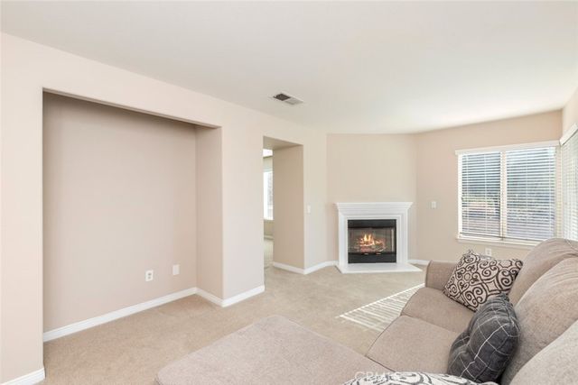 636 Debora Rae, Corona, CA 92882