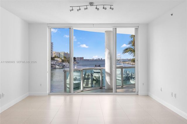 7914 Harbor Island Dr 205, North Bay Village, FL 33141