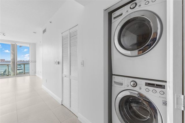 7914 Harbor Island Dr 205, North Bay Village, FL 33141