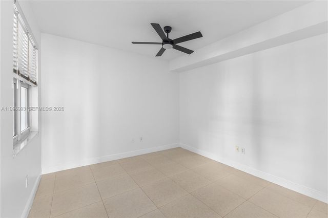 7914 Harbor Island Dr 205, North Bay Village, FL 33141