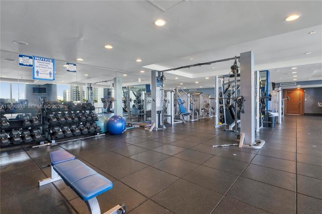 7914 Harbor Island Dr 205, North Bay Village, FL 33141