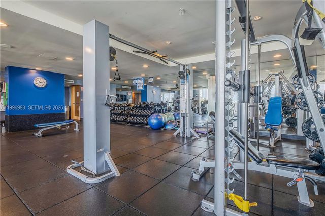 7914 Harbor Island Dr 205, North Bay Village, FL 33141