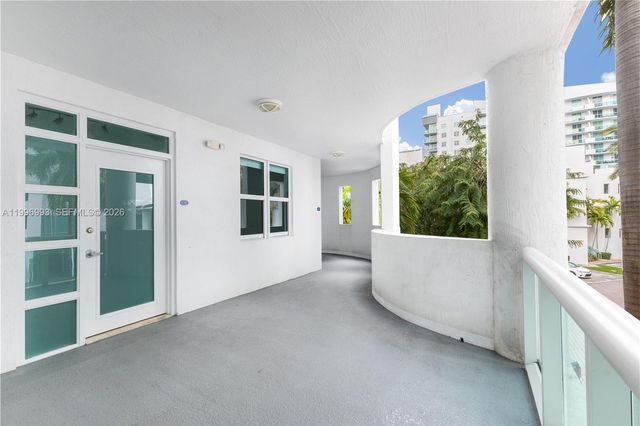 7914 Harbor Island Dr 205, North Bay Village, FL 33141