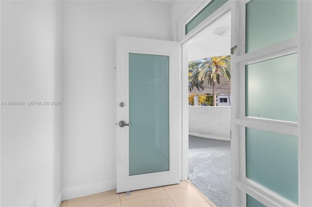 7914 Harbor Island Dr 205, North Bay Village, FL 33141