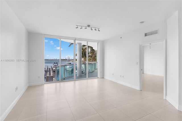 7914 Harbor Island Dr 205, North Bay Village, FL 33141