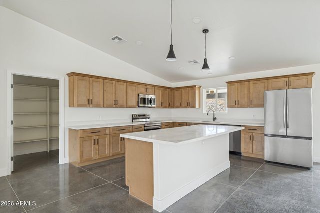 46210 N 36TH Avenue, New River, AZ 85087