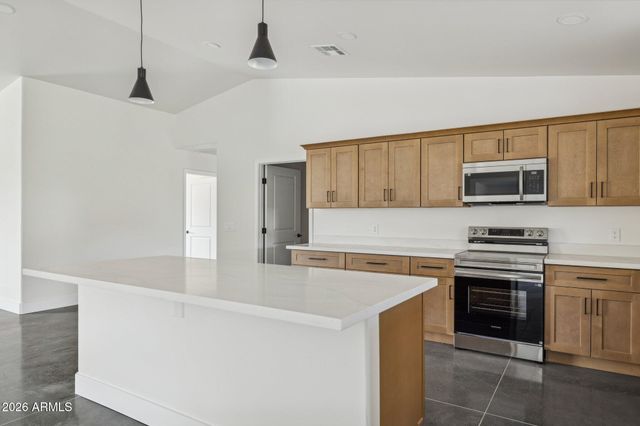 46210 N 36TH Avenue, New River, AZ 85087