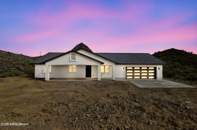 46210 N 36TH Avenue, New River, AZ 85087