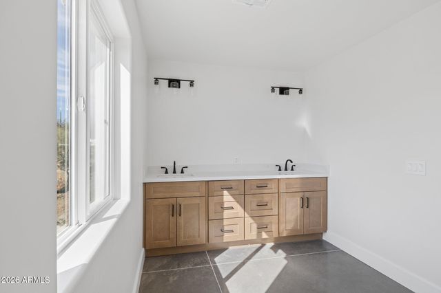 46210 N 36TH Avenue, New River, AZ 85087