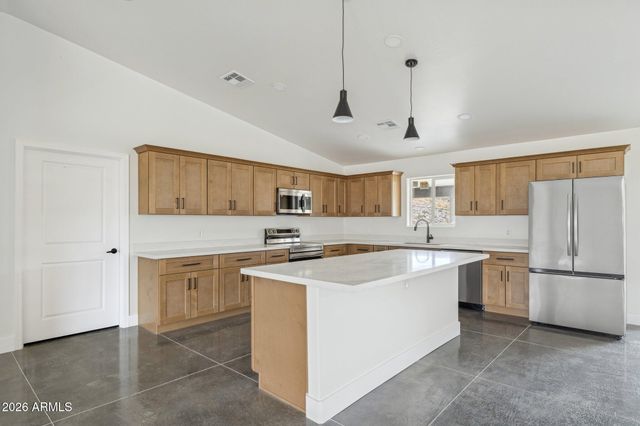 46210 N 36TH Avenue, New River, AZ 85087