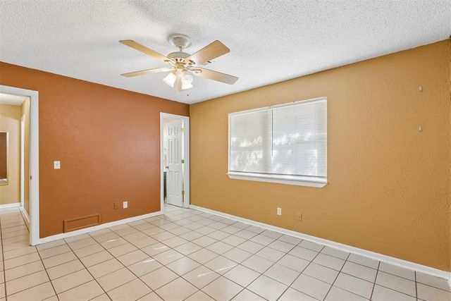 1616 E Shady Creek Drive, Guthrie, OK 73044