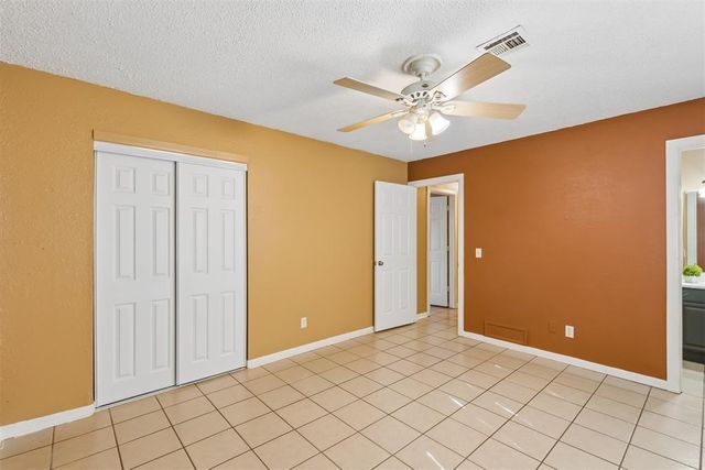 1616 E Shady Creek Drive, Guthrie, OK 73044