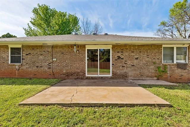 1616 E Shady Creek Drive, Guthrie, OK 73044