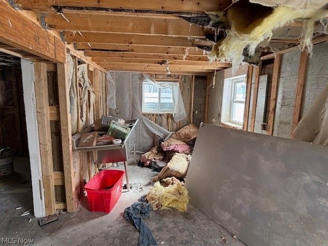 16310 Madison Road, Middlefield, OH 44062