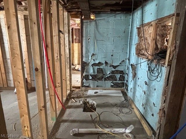 16310 Madison Road, Middlefield, OH 44062