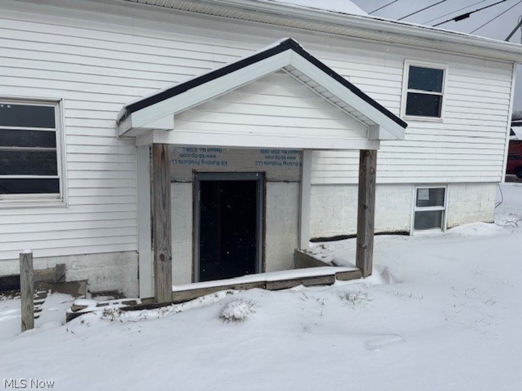 16310 Madison Road, Middlefield, OH 44062