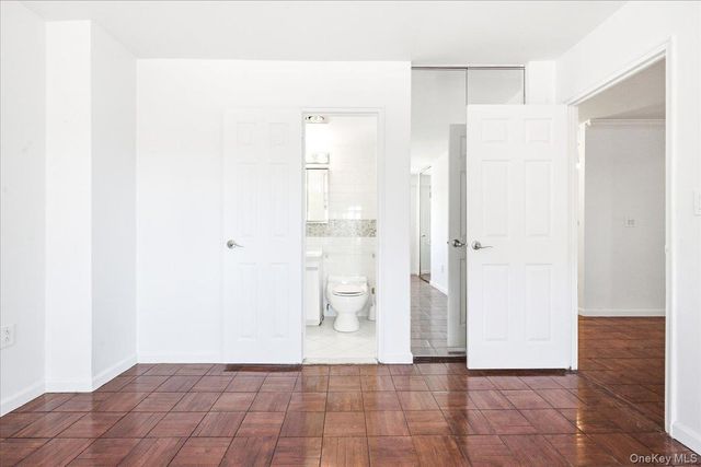 70-20 108 Street 6K, Forest Hills, NY 11375