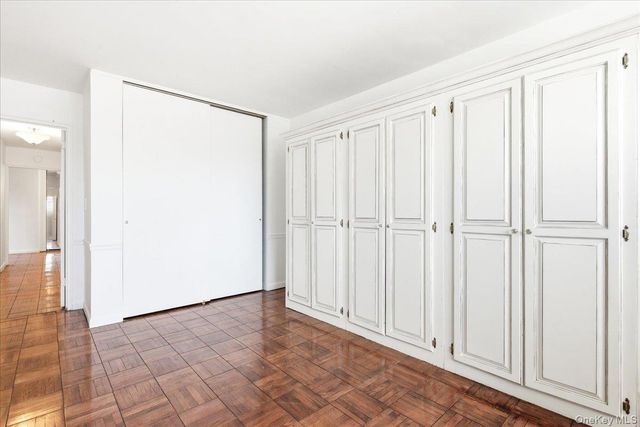 70-20 108 Street 6K, Forest Hills, NY 11375