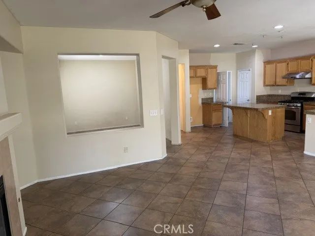 206 Garcia, San Jacinto, CA 92582
