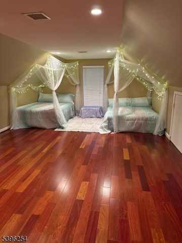 110 Kettle Creek Rd, Toms River Township, NJ 08753