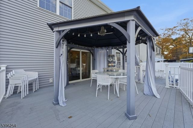 110 Kettle Creek Rd, Toms River Township, NJ 08753