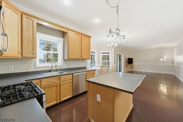 110 Kettle Creek Rd, Toms River Township, NJ 08753