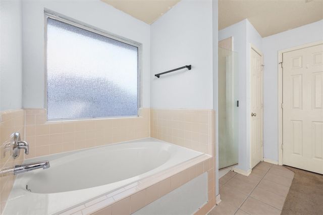 5903 Shadow Creek Court, Baytown, TX 77523