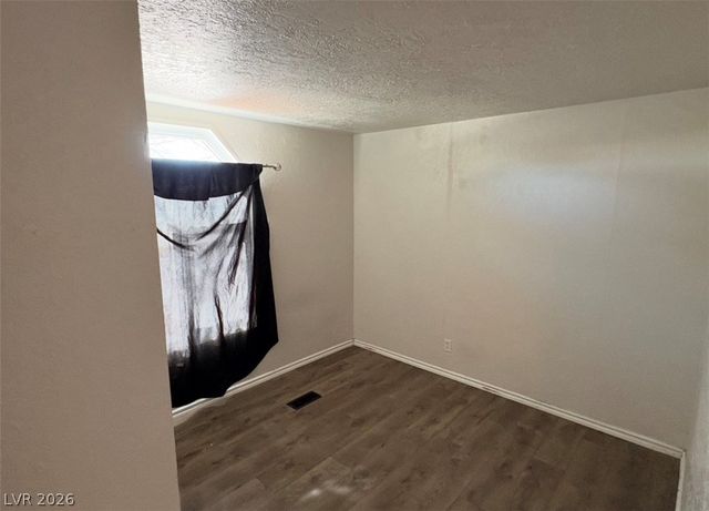 250 Bonnie Claire Court, Pahrump, NV 89048