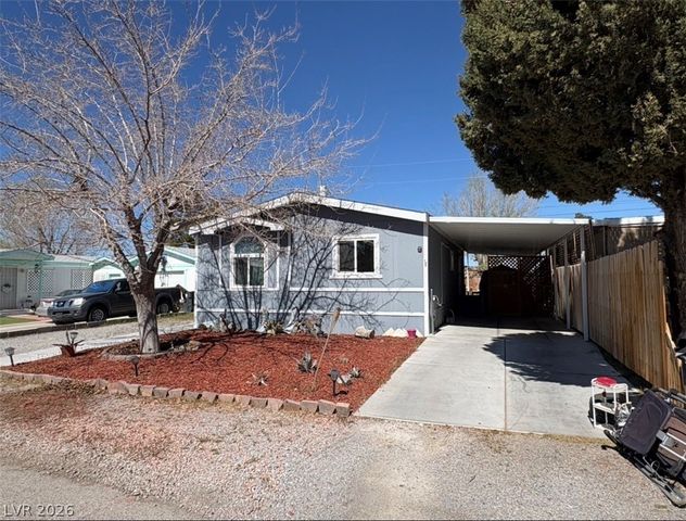 250 Bonnie Claire Court, Pahrump, NV 89048