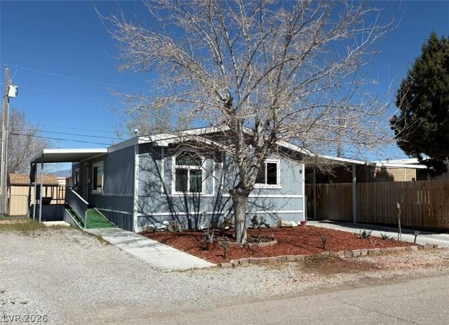 250 Bonnie Claire Court, Pahrump, NV 89048