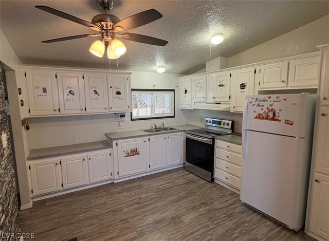 250 Bonnie Claire Court, Pahrump, NV 89048