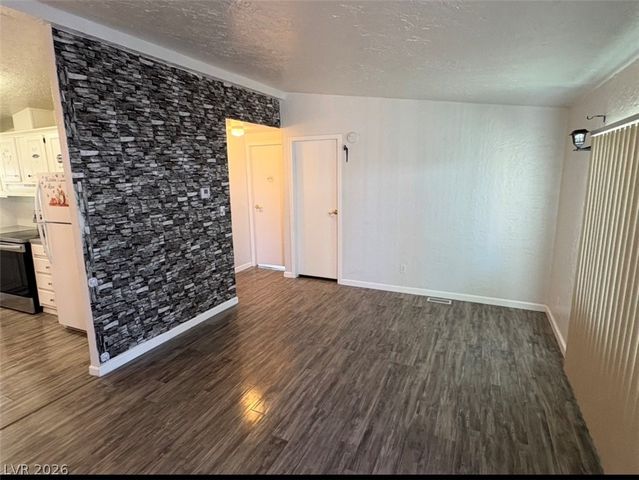 250 Bonnie Claire Court, Pahrump, NV 89048