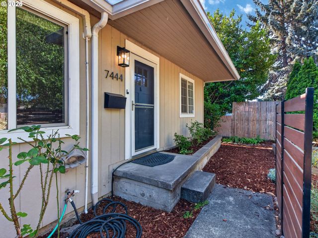 7444 Se 84TH Ave, Portland, OR 97266