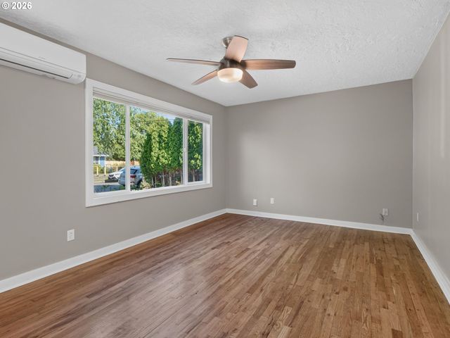 7444 Se 84TH Ave, Portland, OR 97266