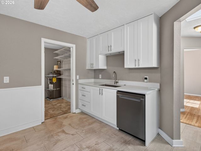 7444 Se 84TH Ave, Portland, OR 97266