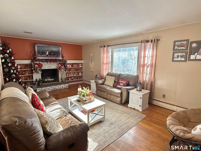 106 Botsford Road, Seymour, CT 06483