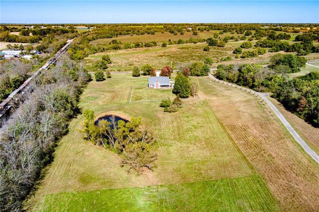 1205 E 203rd Street, Belton, MO 64012