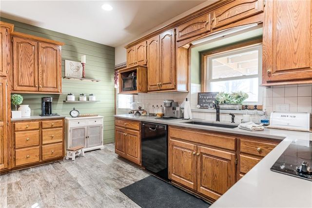 1205 E 203rd Street, Belton, MO 64012