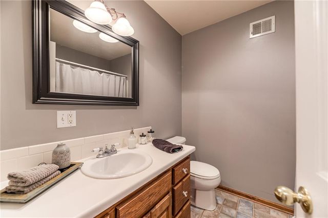 1205 E 203rd Street, Belton, MO 64012