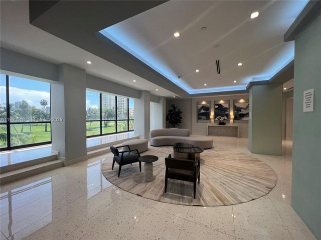20335 W Country Club Drive 705, Aventura, FL 33180