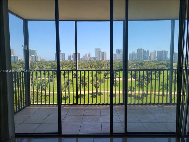 20335 W Country Club Drive 705, Aventura, FL 33180